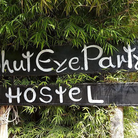 Shut Eye Party Hostel (Adults Only) Pai Exteriör bild