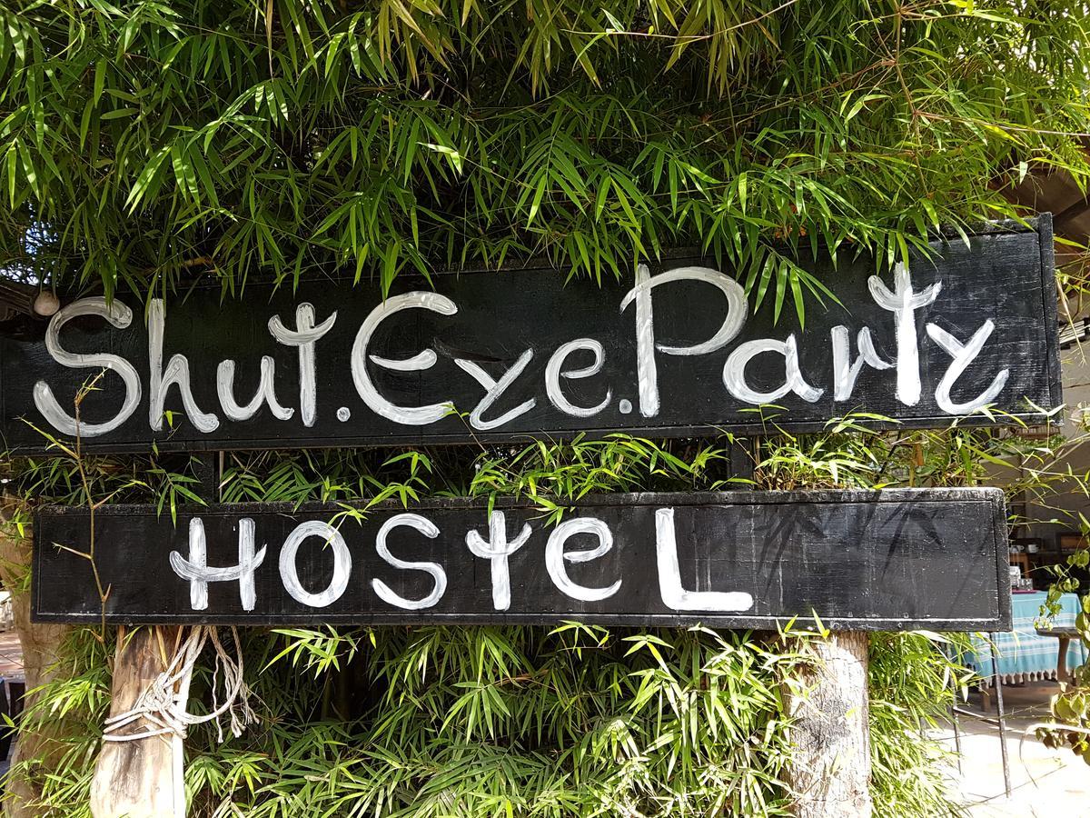 Shut Eye Party Hostel (Adults Only) Pai Exteriör bild